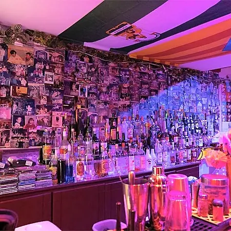 Billy's